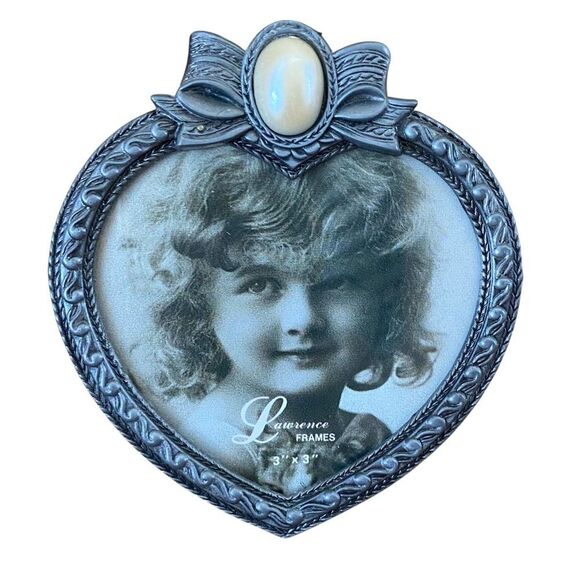 Two Jennifer Moore & Lawrence Victorian Heart-Shaped Antique Silver Frames - Picture 3 of 8